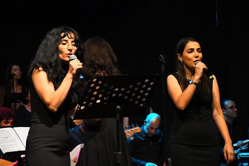 Torbalı Öğretmenler Günü, İsmail Uygur Kültür Merkezi'nde Türk Halk Müziği Konseri ile kutlandı.