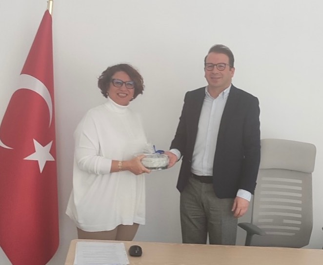 İzmir'deki Gayrimenkul Sektörü, Altyapı ve Kentsel Dönüşüm Projelerini Tartıştı