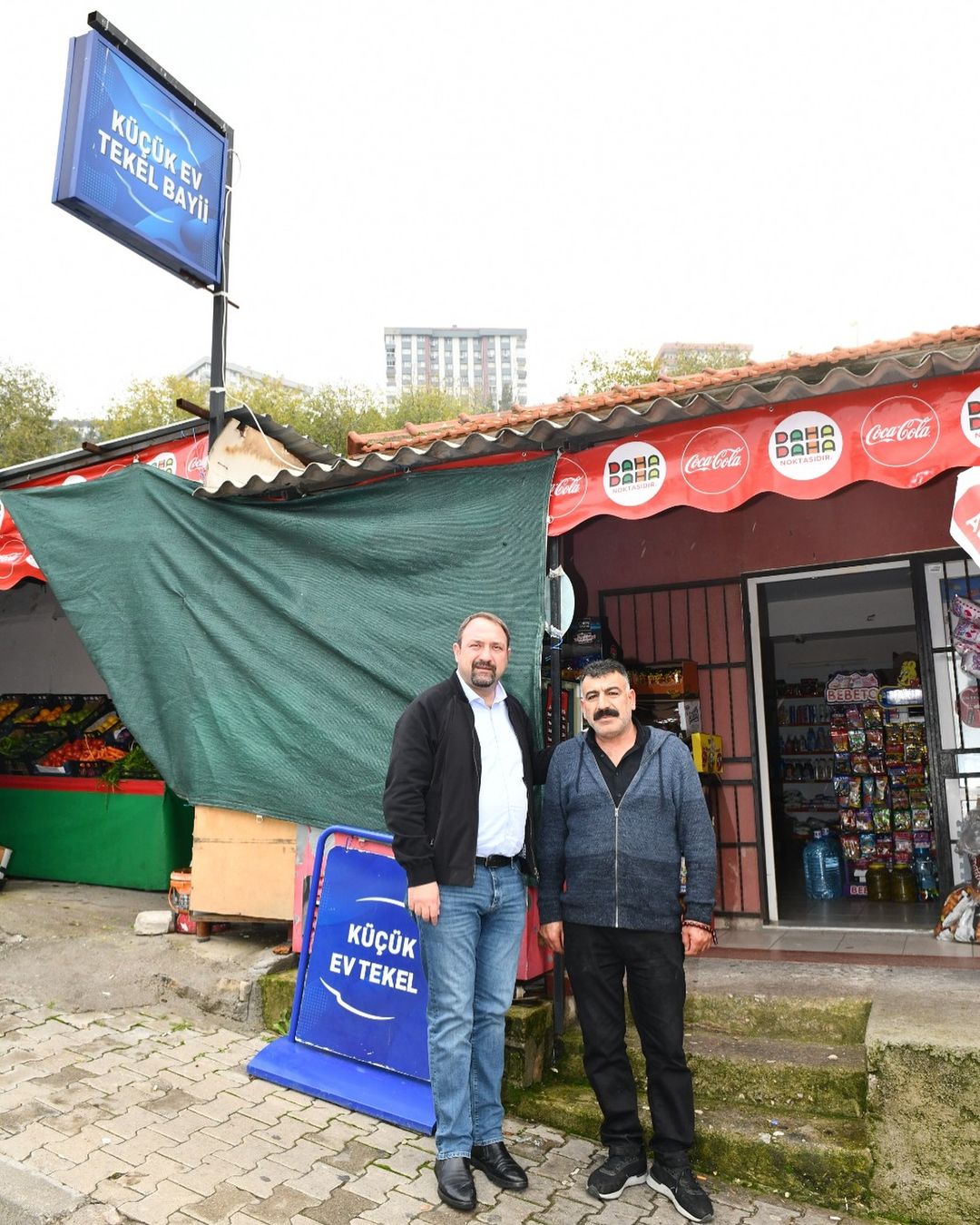 İzmir'in Nezih İlçesi Çiğli'de Küçük Esnaf Destekleniyor