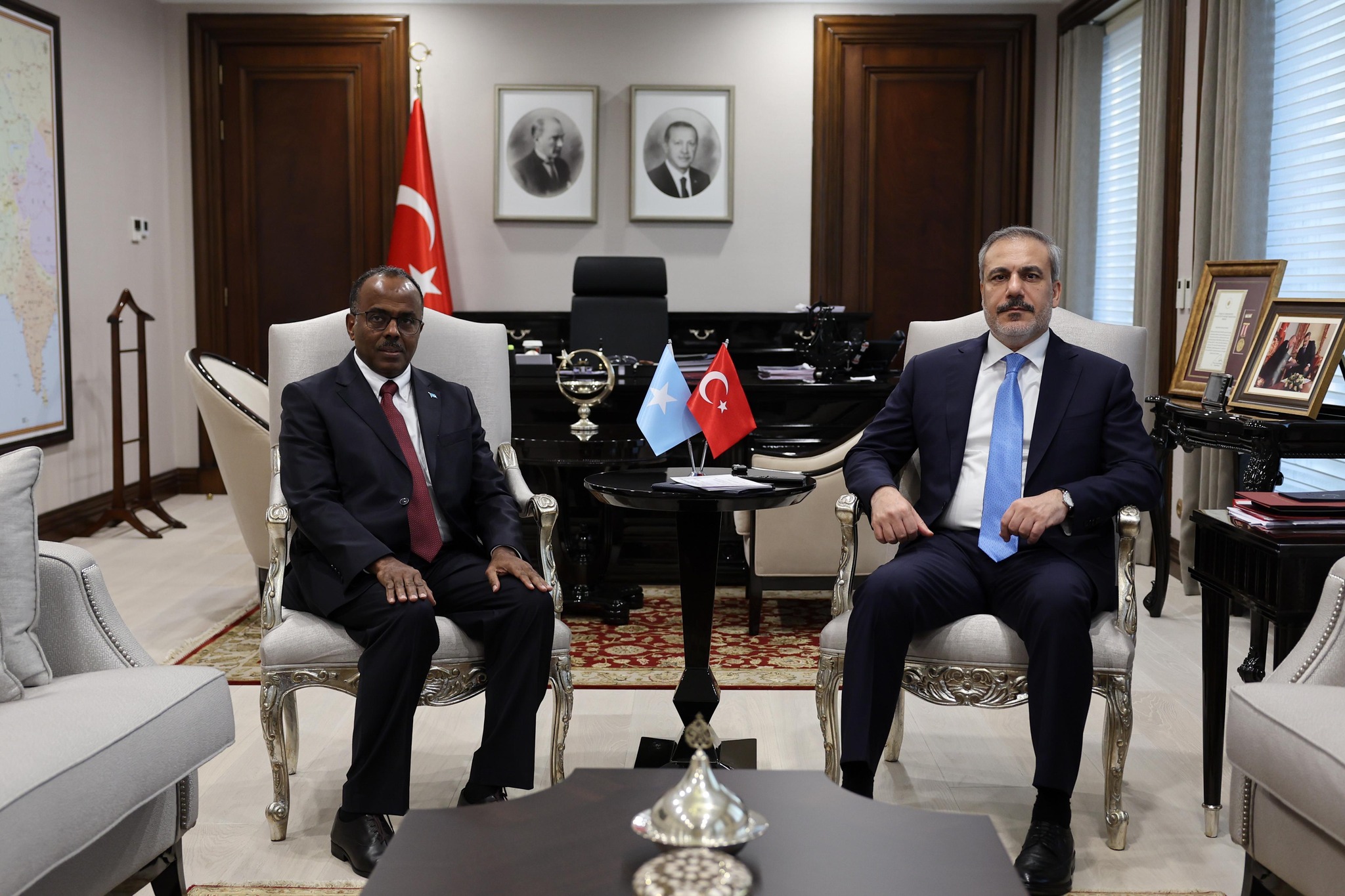 Türk Dışişleri Bakanı ve Somali Bakanı, Ankara'da görüştü
