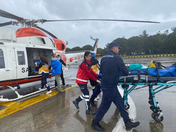 Marmara Adası'nda Acil Durum: Kişi Tıbbi Tahliye Edildi