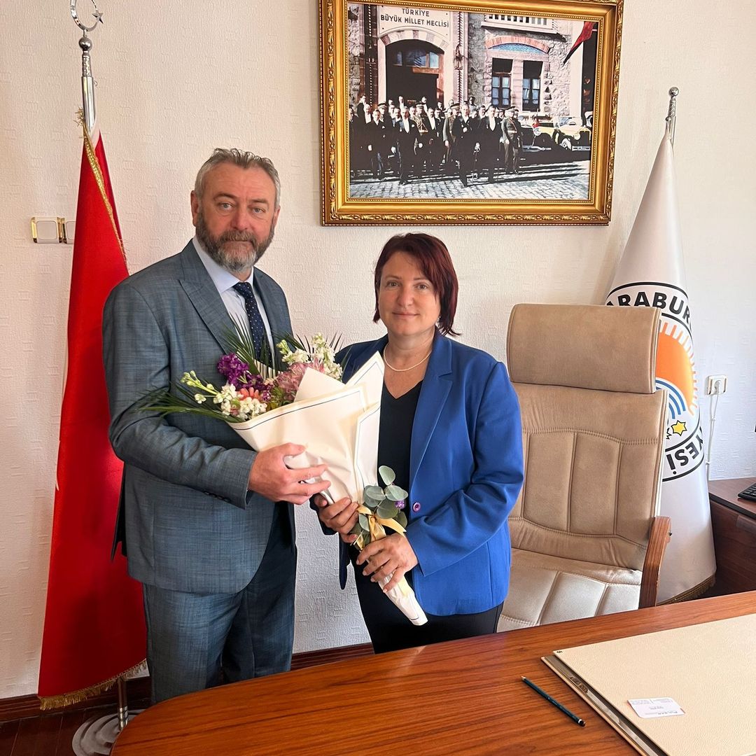 Karaburun Belediye Başkanlığı, Esnaf ve Sanatkarlar Odası Başkanı ve Yönetim Kurulu Üyeleriyle Görüşme Yaptı