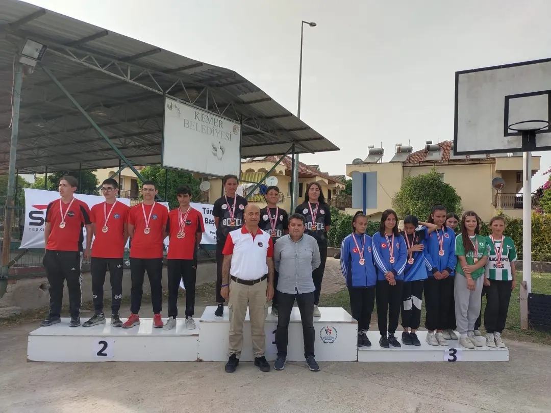 Türkiye Bocce Petank Şampiyonasında İzmir Kulübü İkincilik Kazandı