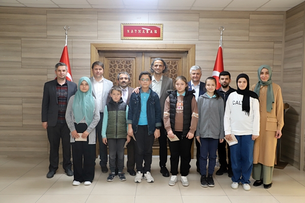 Demirci'de Ortaokullar Arası Bilgi Yarışması Büyük İlgi Gördü