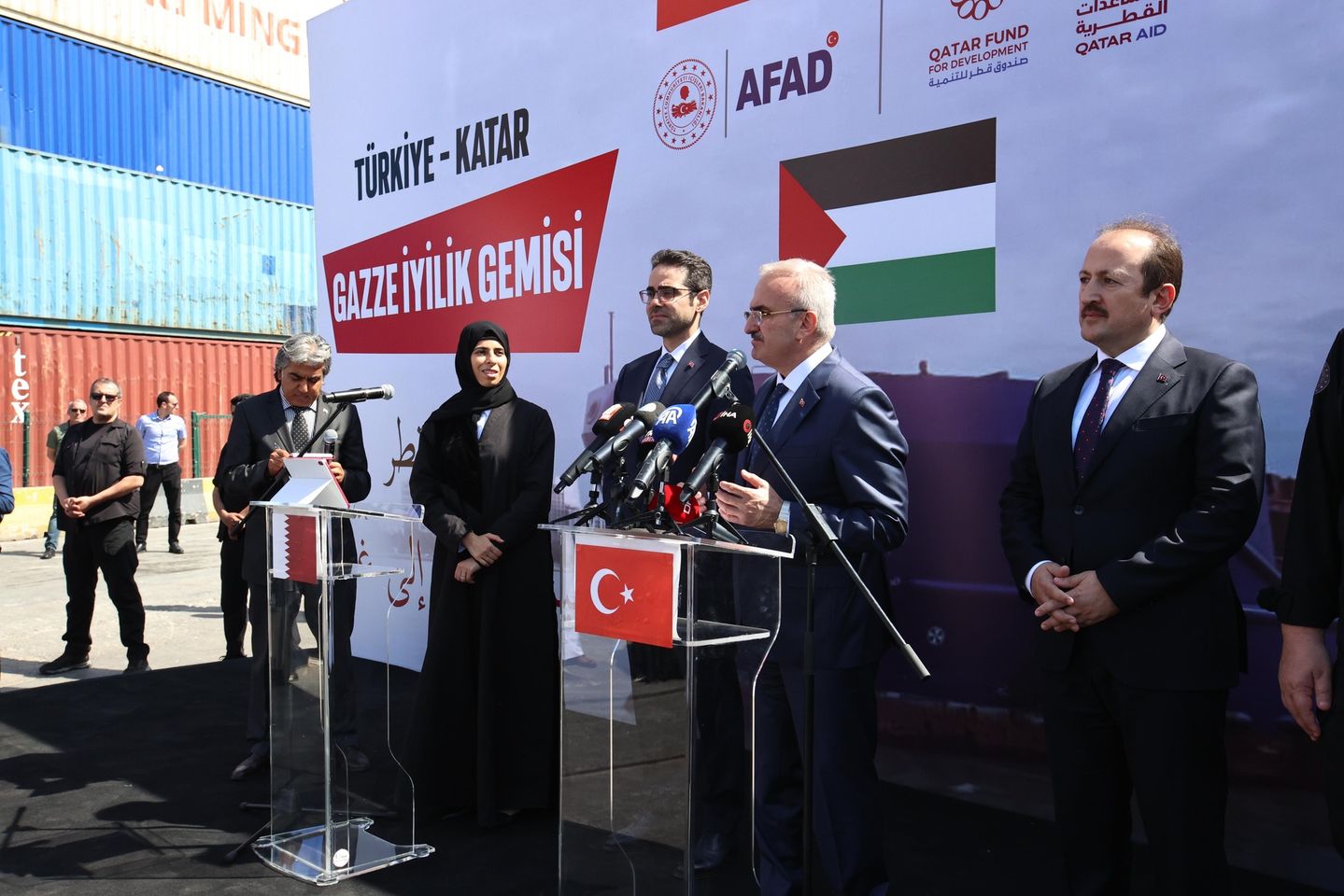 Türkiye ve Katar İşbirliğiyle Gazze'ye İnsani Yardım Seferi Başlatıldı