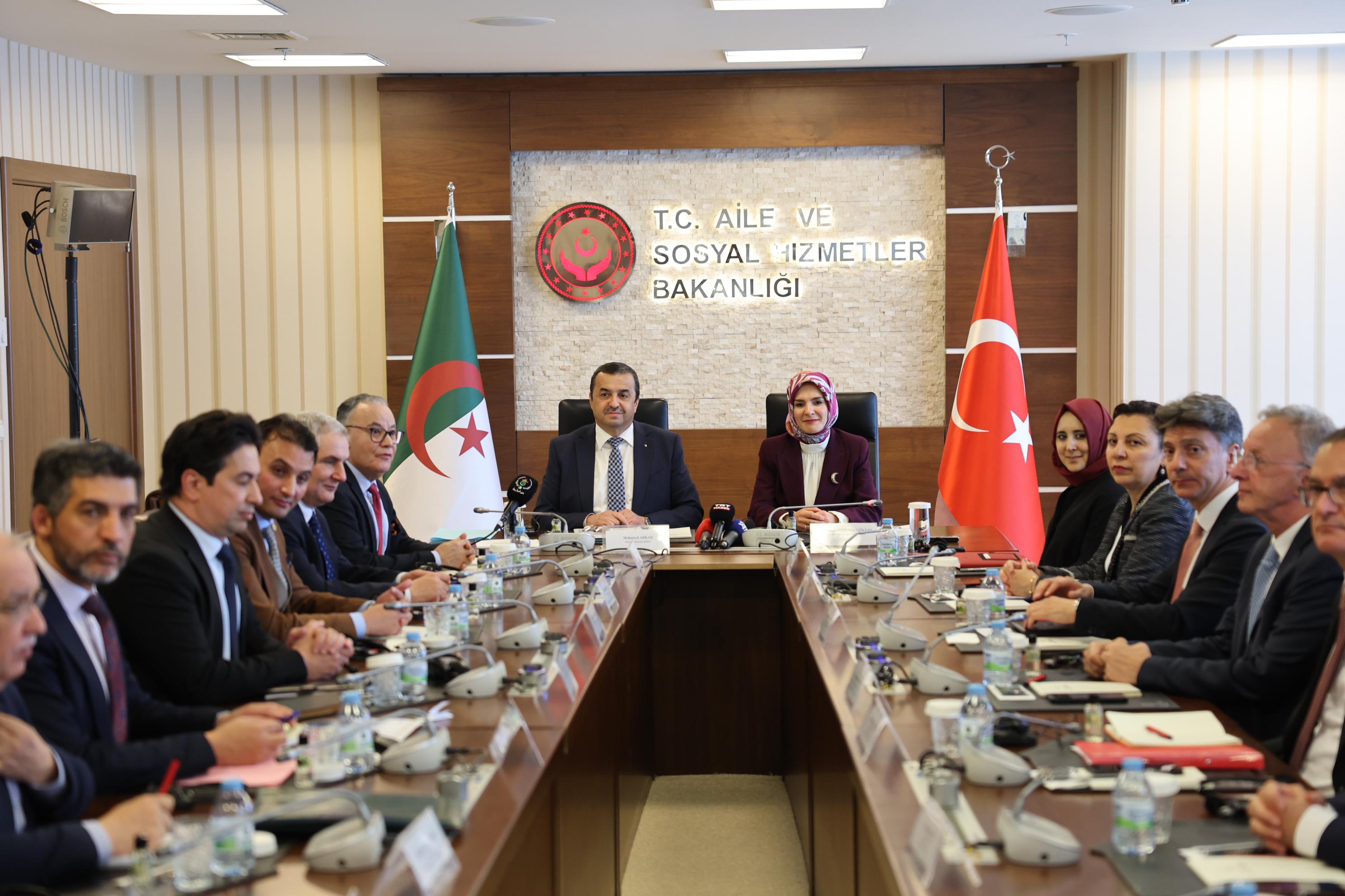 Aile ve Sosyal Hizmetler Bakanı Mahinur Özdemir Göktaş'tan Türkiye-Cezayir Ticareti Açıklaması