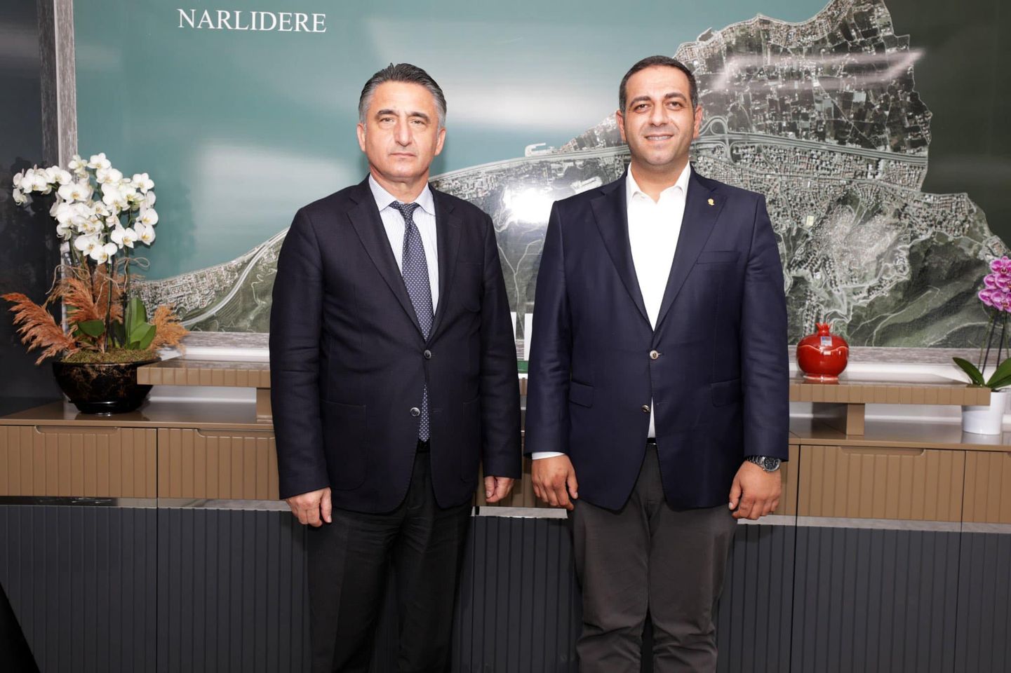 Yeni Kaymakam Sn. Suat Dervişoğlu, Yerel Belediye Başkanı Erman Uzun'u Ziyaret Etti