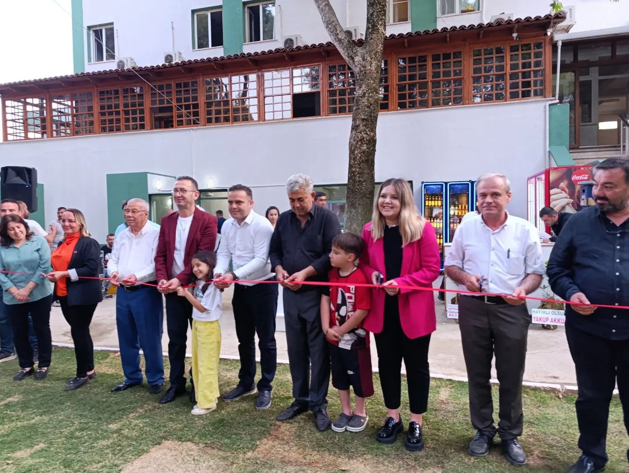 Kiraz Belediyesi Koru Otel ve Restoranı Törenle Açıldı