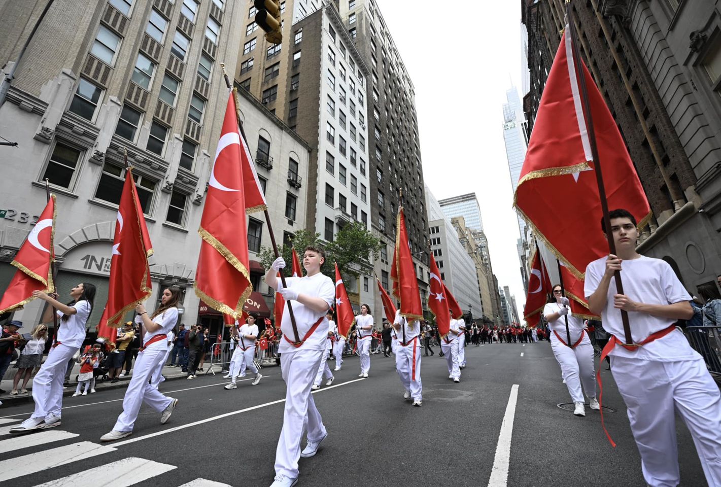 41. Geleneksel Türk Günü Yürüyüşü New York'ta Gerçekleştirildi