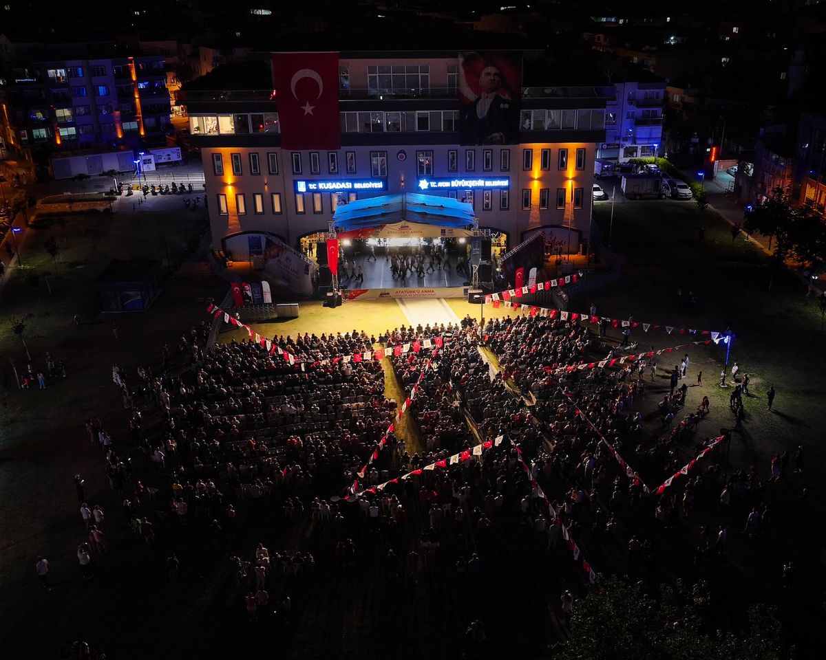 19 Mayıs Atatürk’ü Anma, Gençlik ve Spor Bayramı'nda Dans Tiyatrosu Etkinliği