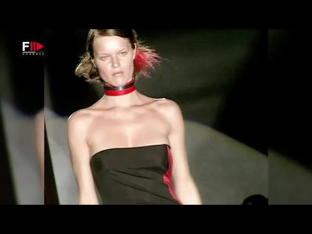 EXTE'nin 1999 Sonbahar Koleksiyonu Moda Dünyasında Büyük Yankı Uyandırdı