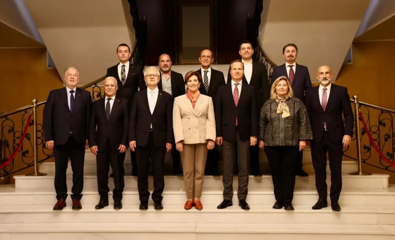 İzmir'de EGEV Başkanlar Kurulu Toplantısı Gerçekleştirildi