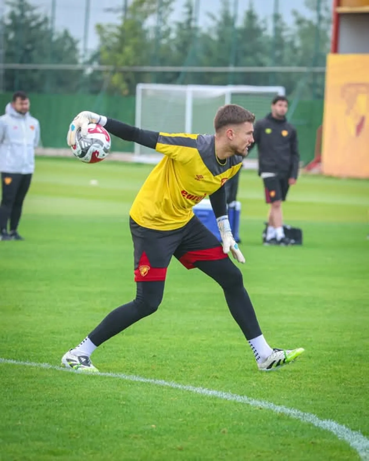 Göztepe, Kasımpaşa Maçı Hazırlıklarına Antrenmanla Devam Etti