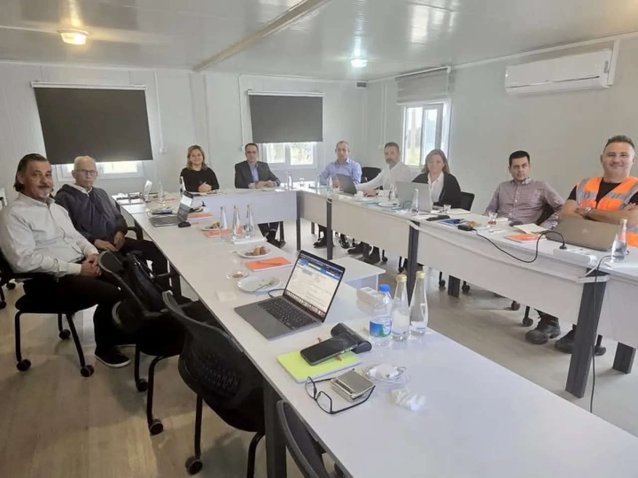 İzmir Ekonomi Üniversitesi Güzelbahçe Kampüsü İnşaatında Son Durum Değerlendirildi