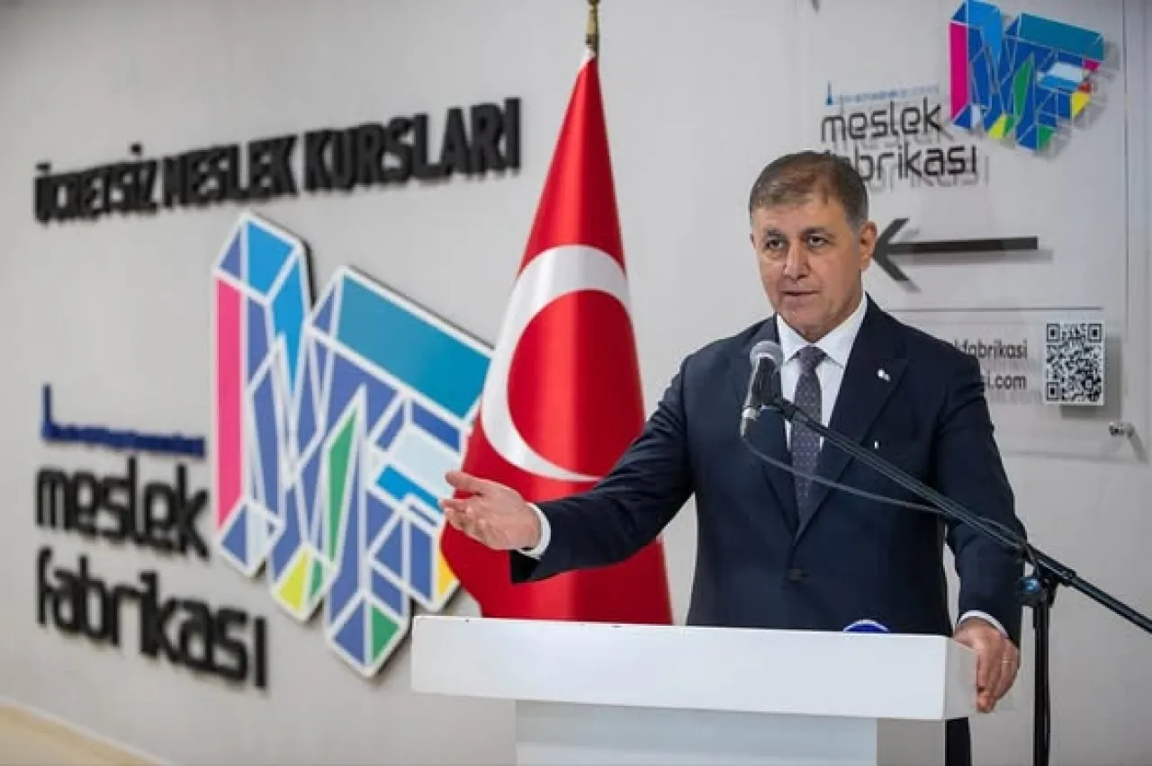 İzmir Menderes'te Açılan ESTİM Kurs Merkezi ile İstihdama Destek