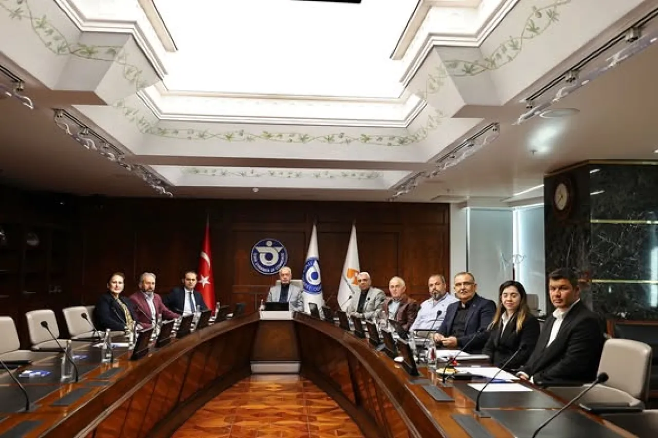 İzmir Bayındır'da Sera İhtisas Organize Tarım Bölgesi İçin Müteşebbis Heyet Toplantısı Gerçekleştirildi