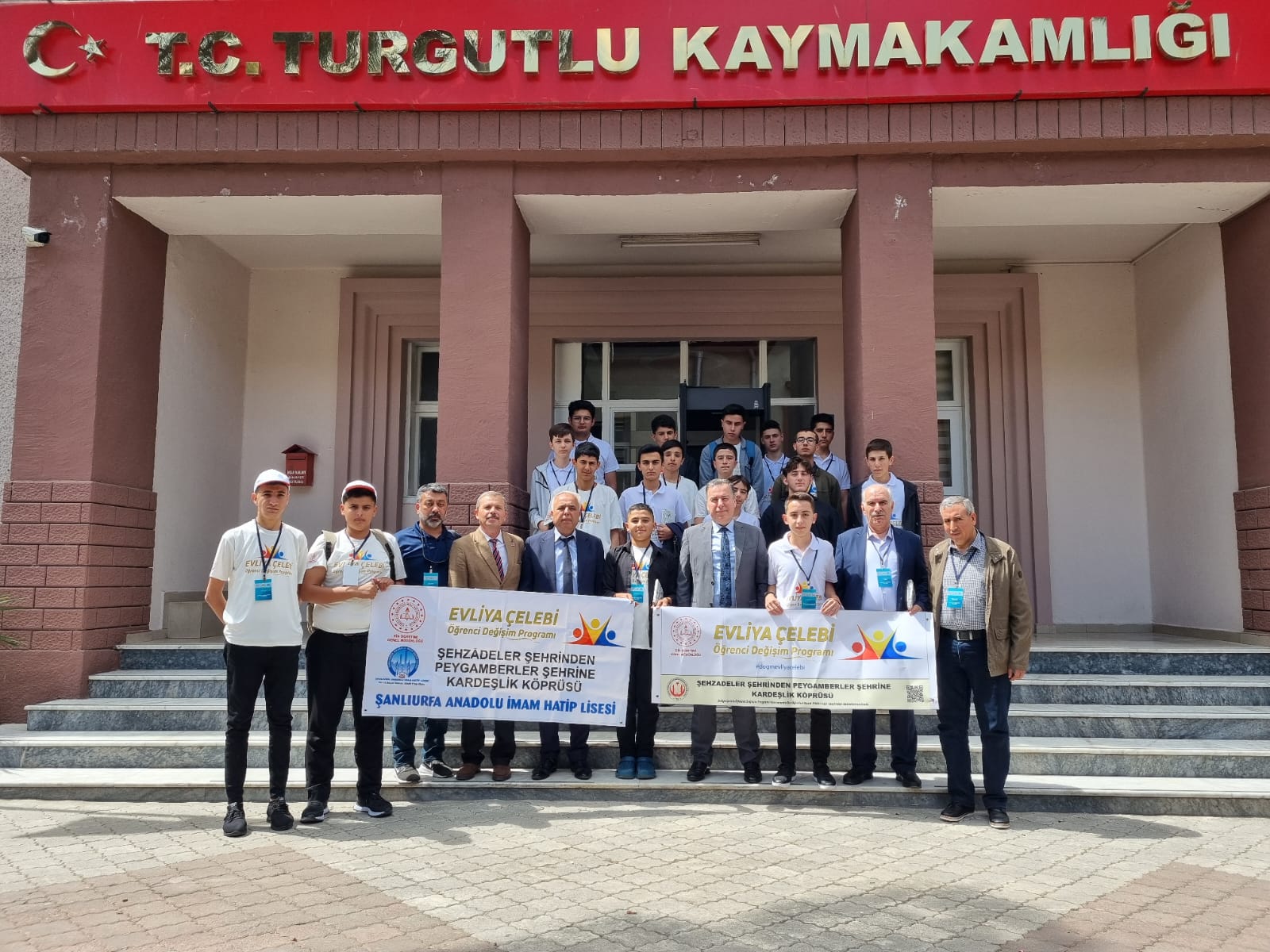 MEB Din Öğretimi Genel Müdürlüğü tarafından gerçekleştirilen Evliya Çelebi Öğrenci Değişim Projesi kapsamında öğrencilerimiz Turgutlu'da ağırlandı