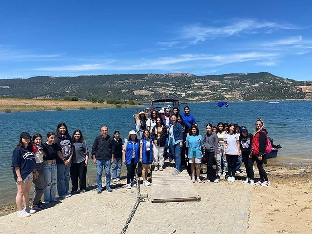 Aydın Gençlik Merkezi'ne bağlı gençler Topçam Barajı ve Arapapıştı Kanyonu'na gezi düzenledi