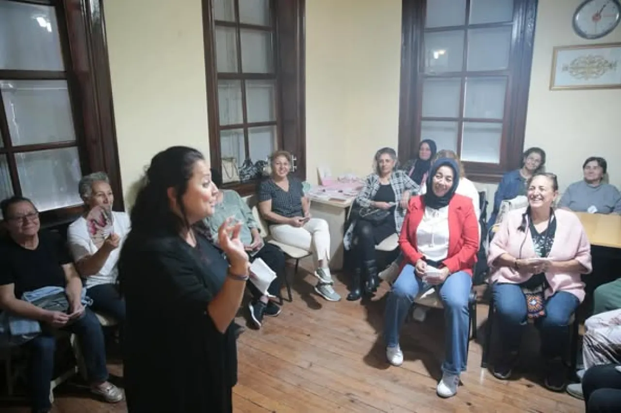 Konak'ta Meme Kanseri Farkındalık Eğitimi Düzenlendi