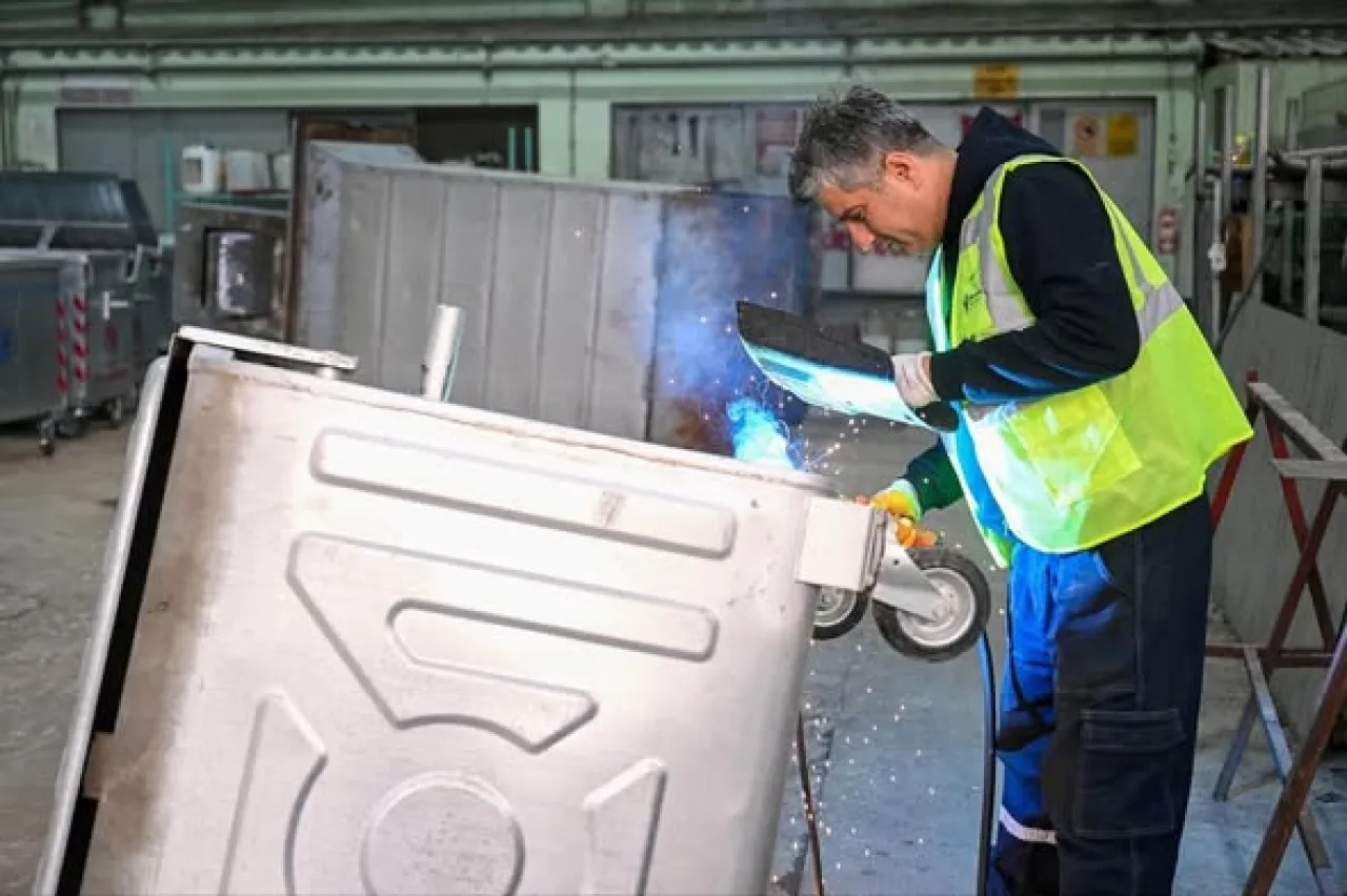 Bornova'ya 1000 Yeni Çöp Konteyneri, Eski Konteynerler Geri Dönüştürülüyor