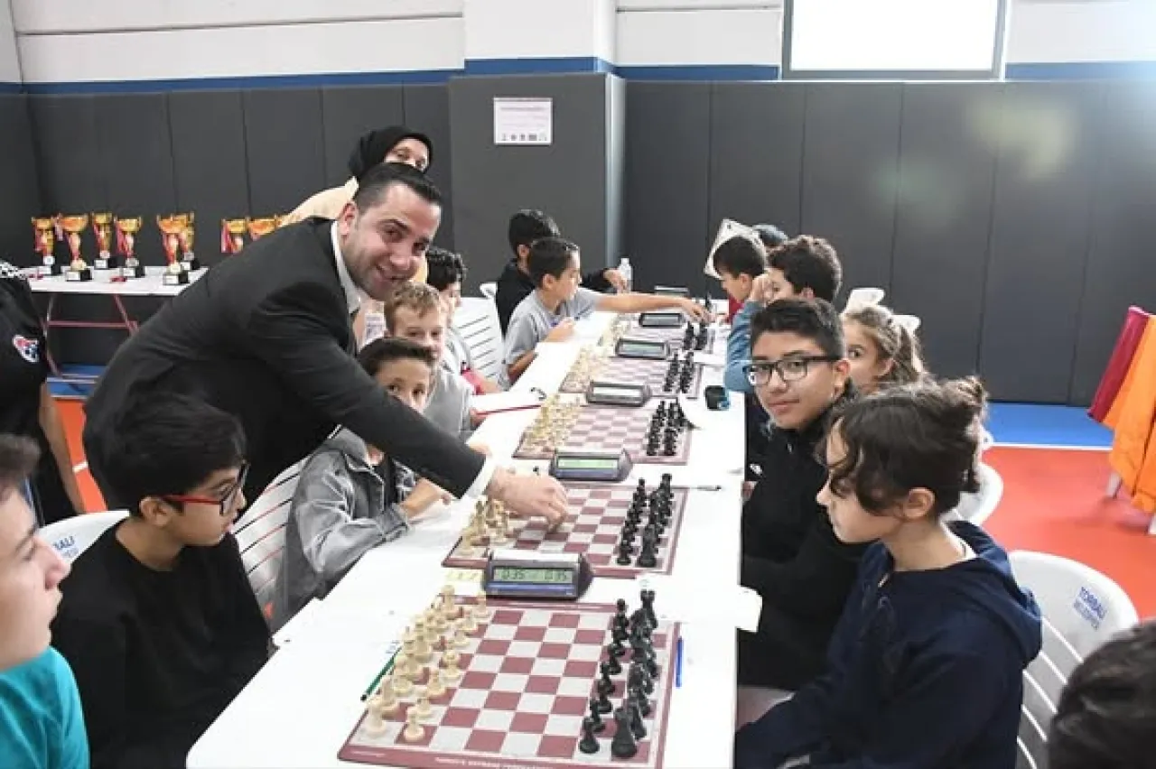 Torbalı'da Cumhuriyet Coşkusu Satranç Turnuvasıyla Yaşandı