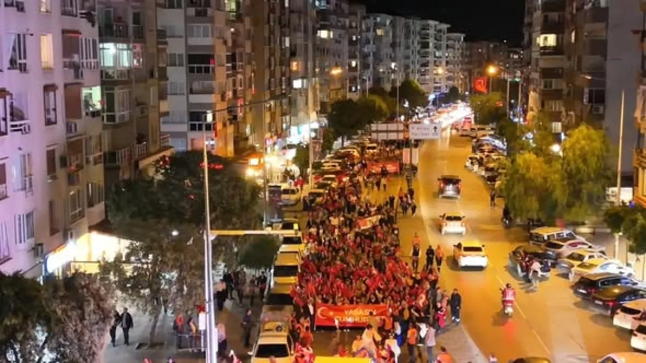 Karabağlar'da 29 Ekim Cumhuriyet Bayramı Coşkuyla Kutlandı